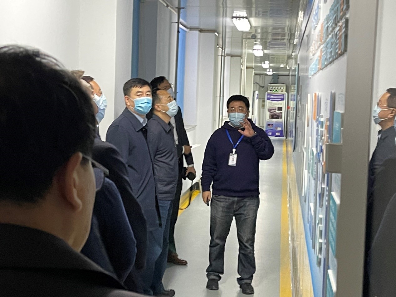 全国政协提案委员会重点提案督办调研组一行到长光华大进行调研