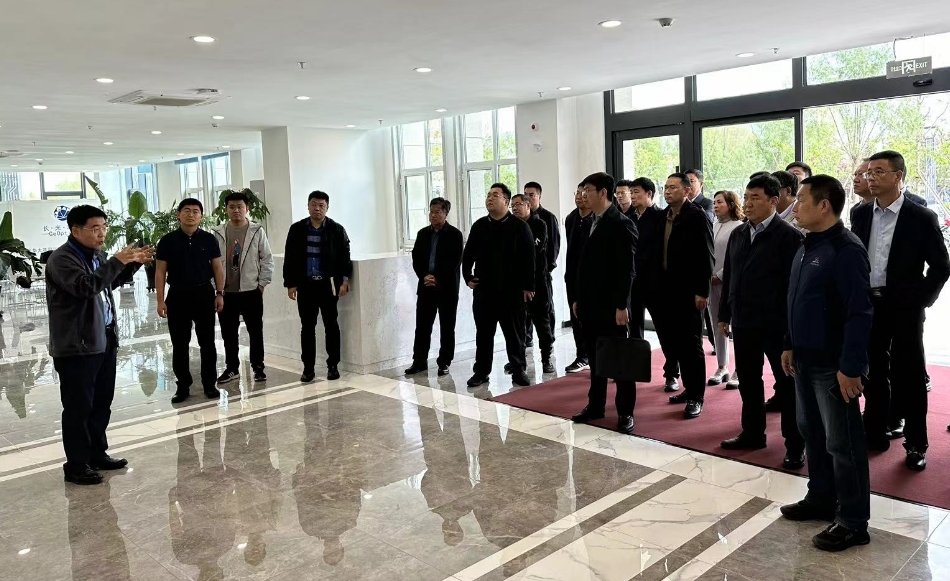 吉林省国资委副主任孙明一行到长光华大调研